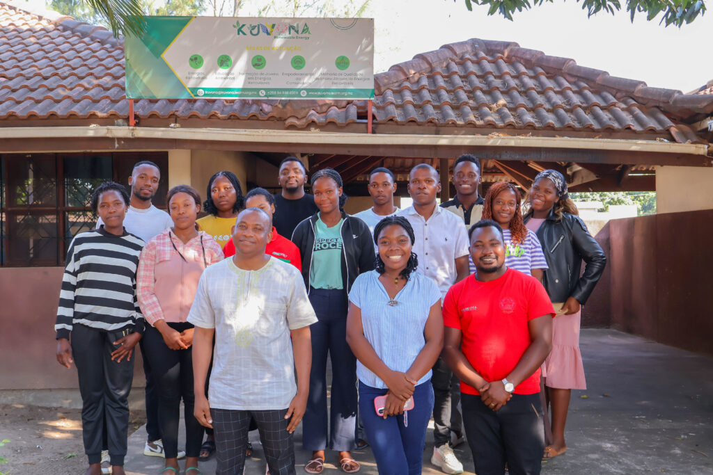 De promessa a compromisso cumprido: KUVONA acolhe primeira turma de futuros Agentes de Energia em Maputo